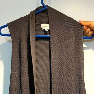 Aritzia Wilfred grey medium long vest.
